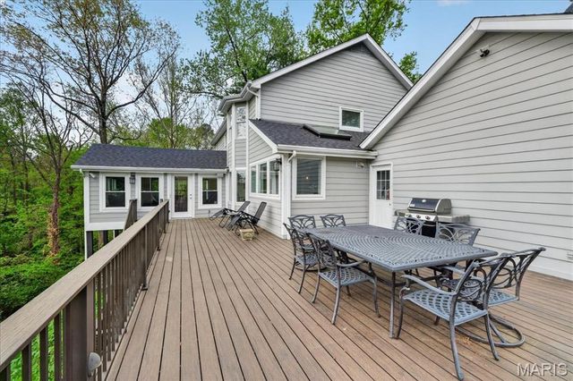 303 Greenbriar Estates Drive, St Louis, MO 63122