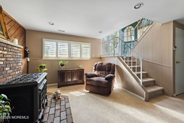 17 Arden Road, Old Bridge, NJ 08857