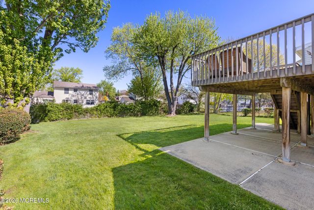 17 Arden Road, Old Bridge, NJ 08857