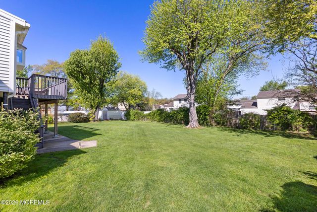 17 Arden Road, Old Bridge, NJ 08857