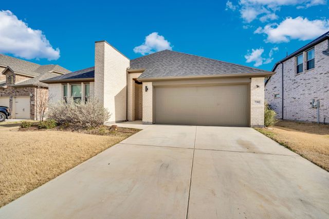 7302 Aster Drive, Venus, TX 76084