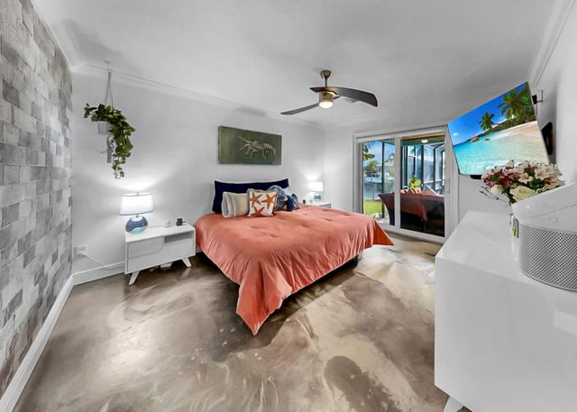 1016 SPINDLE PALM WAY, Apollo Beach, FL 33572