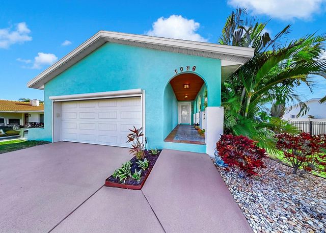 1016 SPINDLE PALM WAY, Apollo Beach, FL 33572