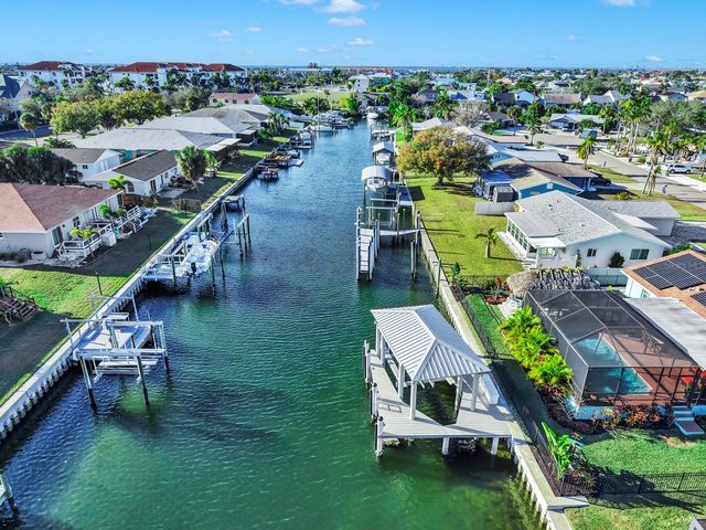 1016 SPINDLE PALM WAY, Apollo Beach, FL 33572