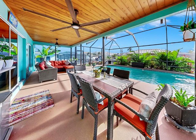 1016 SPINDLE PALM WAY, Apollo Beach, FL 33572