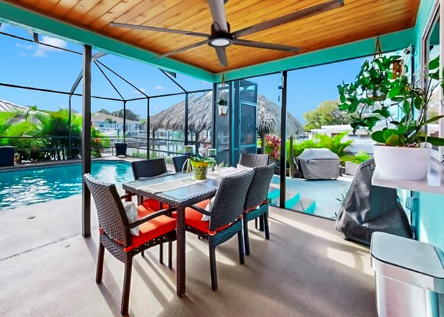 1016 SPINDLE PALM WAY, Apollo Beach, FL 33572