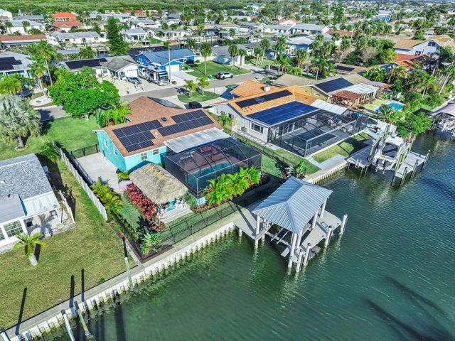 1016 SPINDLE PALM WAY, Apollo Beach, FL 33572