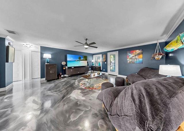 1016 SPINDLE PALM WAY, Apollo Beach, FL 33572