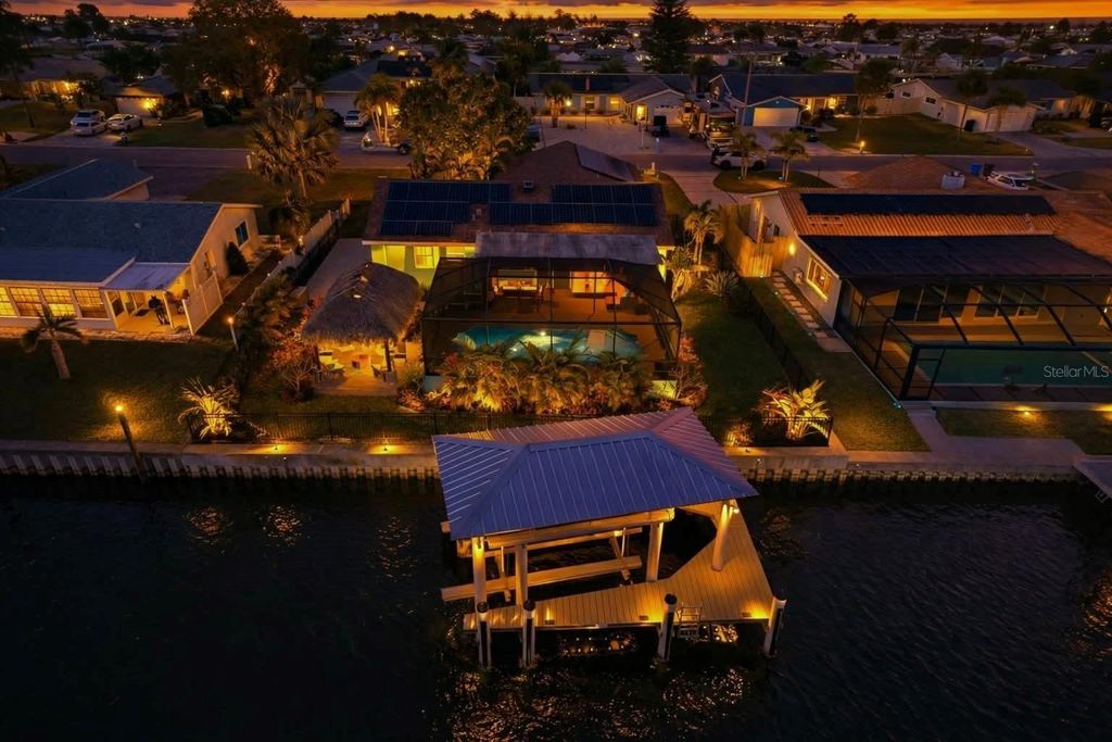 1016 SPINDLE PALM WAY, Apollo Beach, FL 33572