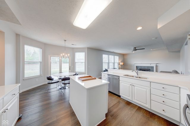 433 Viburnum Run, Westfield, IN 46074