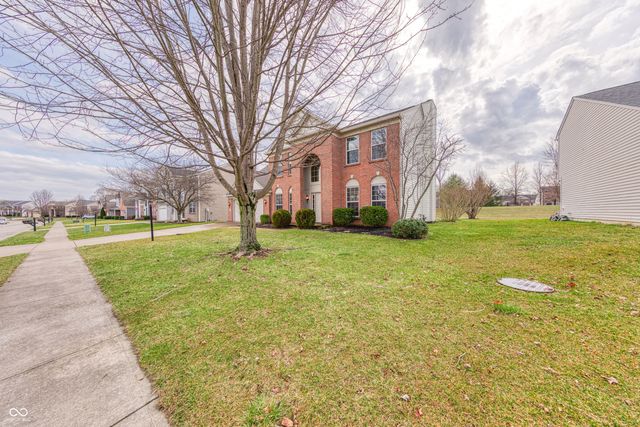 433 Viburnum Run, Westfield, IN 46074