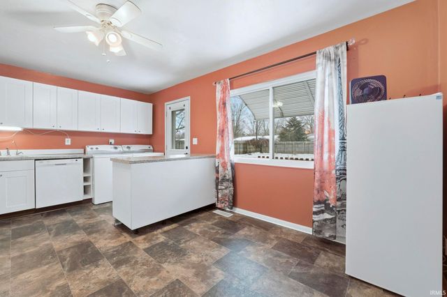 1827 Sharon Street, Warsaw, IN 46580