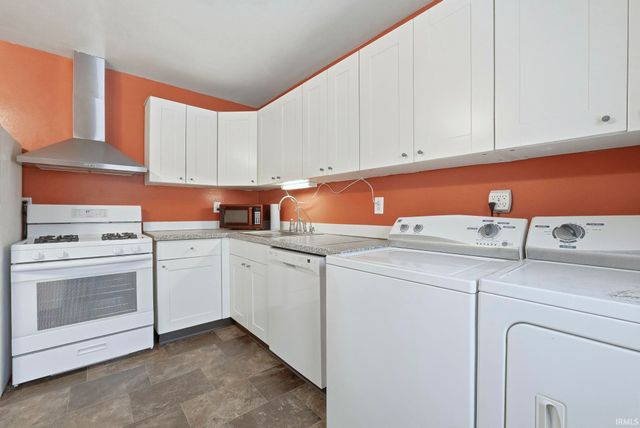 1827 Sharon Street, Warsaw, IN 46580