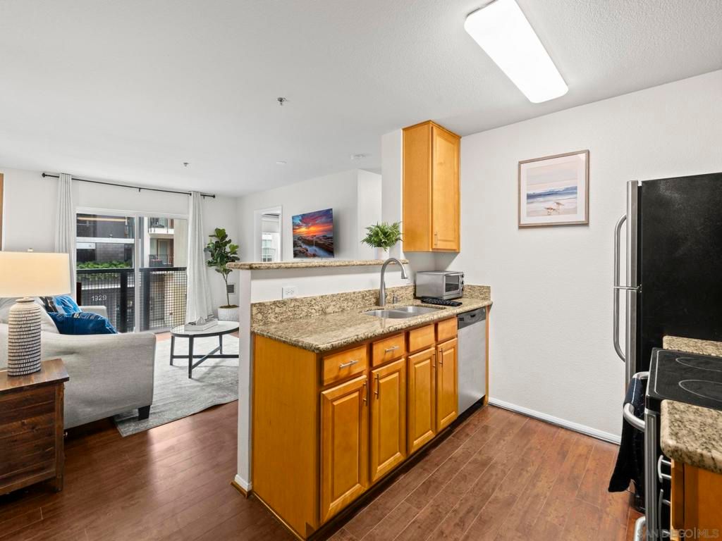 1970 Columbia St 312, San Diego, CA 92101 — exterior