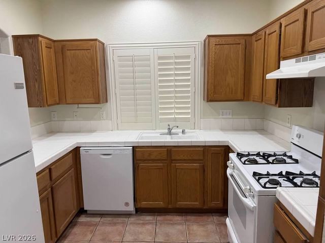 10021 VIA TORO Avenue ., Las Vegas, NV 89117