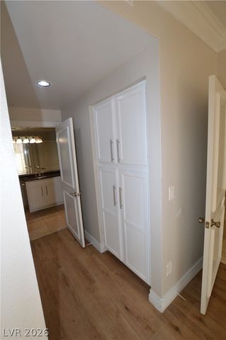 260 East Flamingo Road 416, Las Vegas, NV 89169