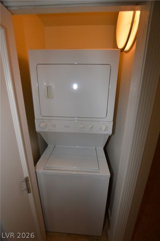 260 East Flamingo Road 416, Las Vegas, NV 89169