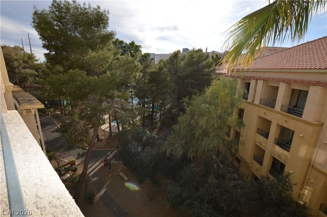 260 East Flamingo Road 416, Las Vegas, NV 89169