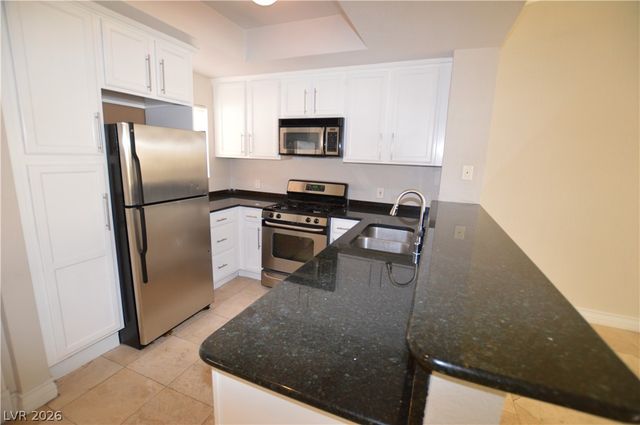 260 East Flamingo Road 416, Las Vegas, NV 89169