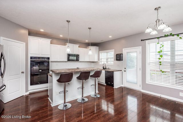 11700 Blair Creek Ct, Louisville, KY 40229