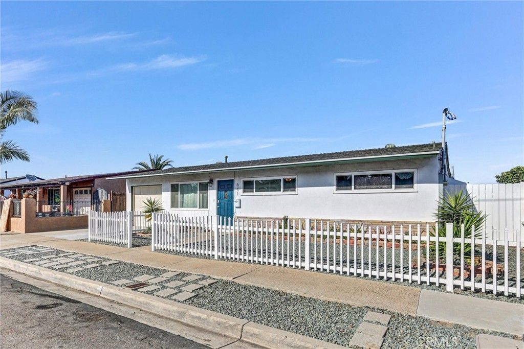 Image 4 of property listing at 641 Billow Drive, San Diego, CA 92114