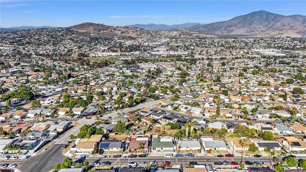 Image 49 of property listing at 641 Billow Drive, San Diego, CA 92114