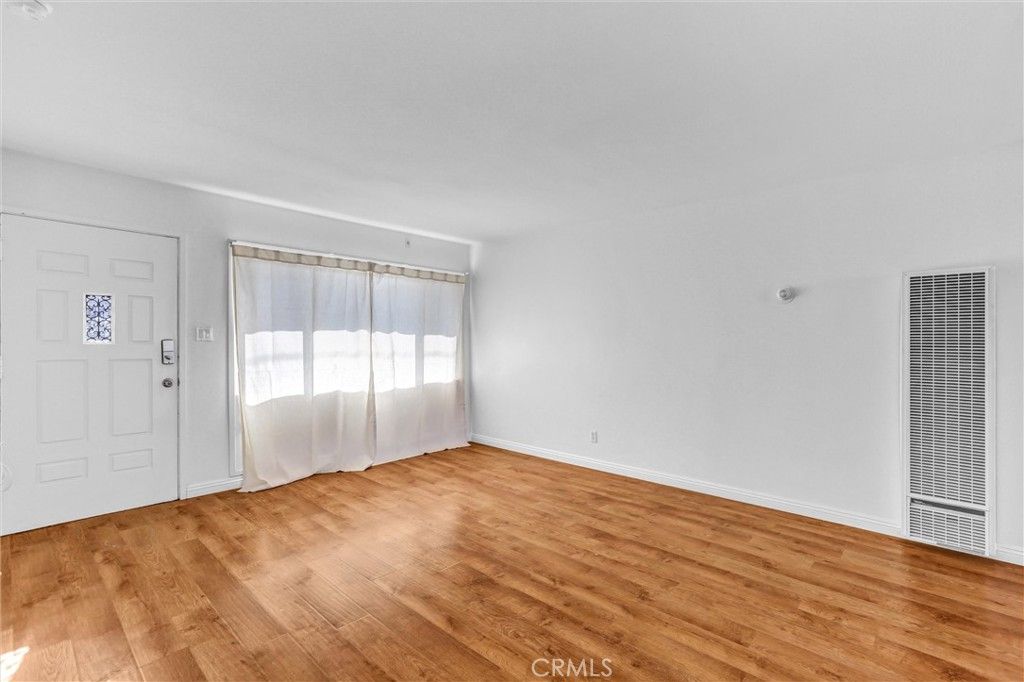 Image 8 of property listing at 641 Billow Drive, San Diego, CA 92114
