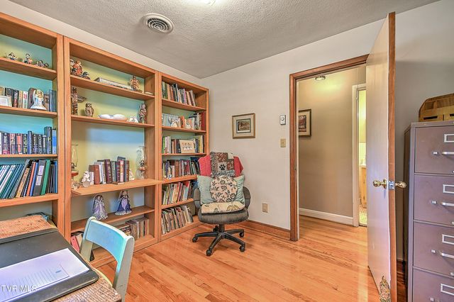 128 Hilltop Drive, Bristol, VA 24202
