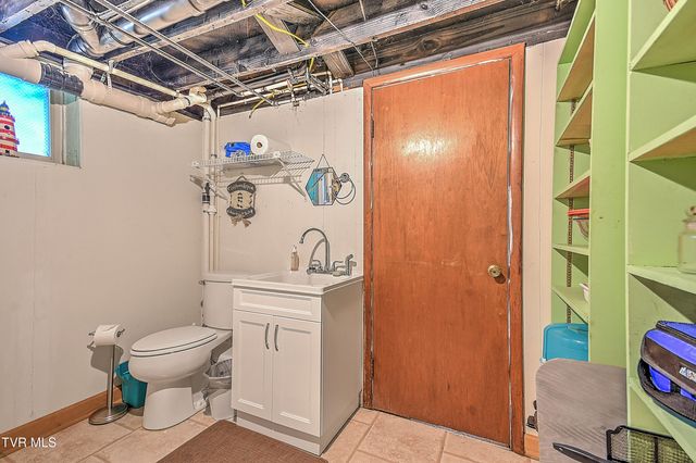 128 Hilltop Drive, Bristol, VA 24202