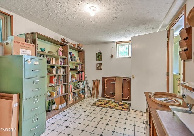 128 Hilltop Drive, Bristol, VA 24202