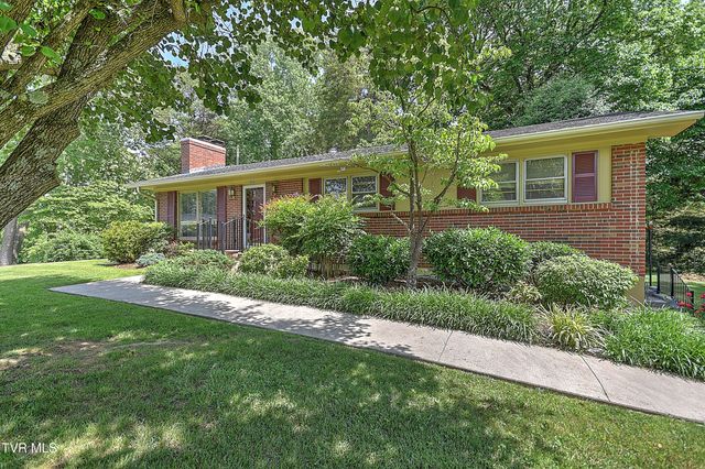 128 Hilltop Drive, Bristol, VA 24202