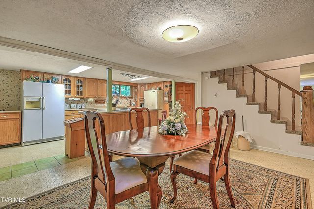 128 Hilltop Drive, Bristol, VA 24202