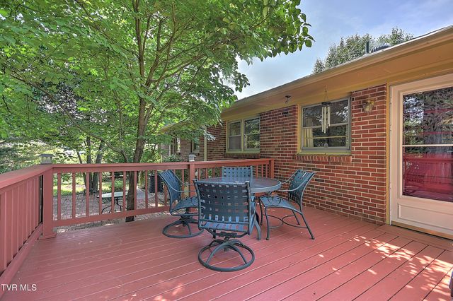 128 Hilltop Drive, Bristol, VA 24202