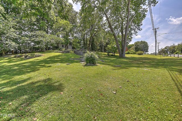 128 Hilltop Drive, Bristol, VA 24202