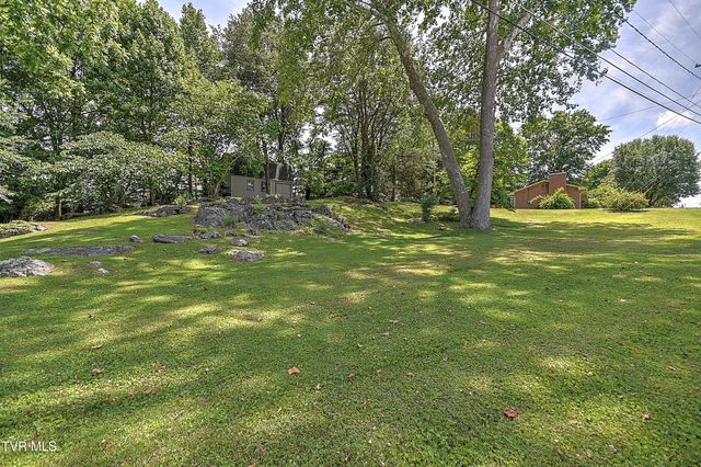 128 Hilltop Drive, Bristol, VA 24202