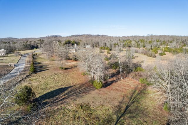 2380 Beasley Ln, Columbia, TN 38401