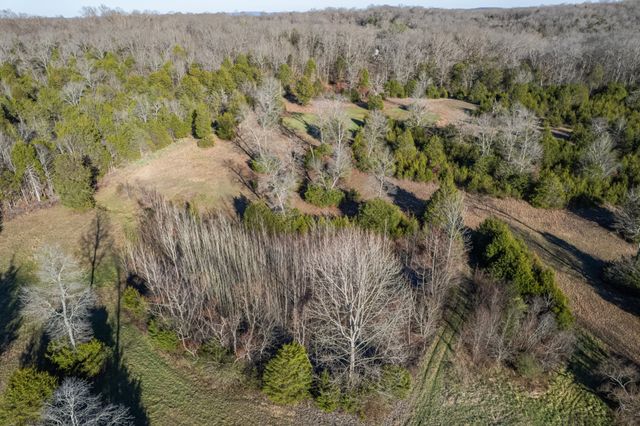 2380 Beasley Ln, Columbia, TN 38401