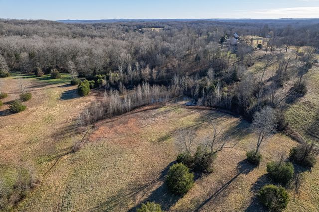 2380 Beasley Ln, Columbia, TN 38401