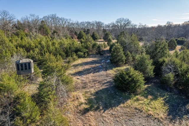 2380 Beasley Ln, Columbia, TN 38401