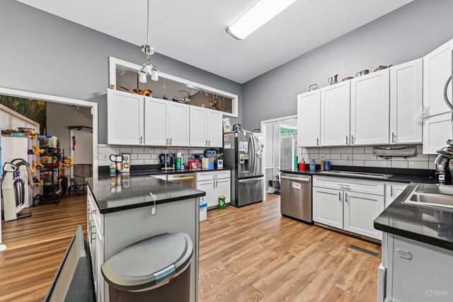 2380 Beasley Ln, Columbia, TN 38401