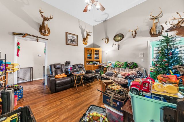 2380 Beasley Ln, Columbia, TN 38401