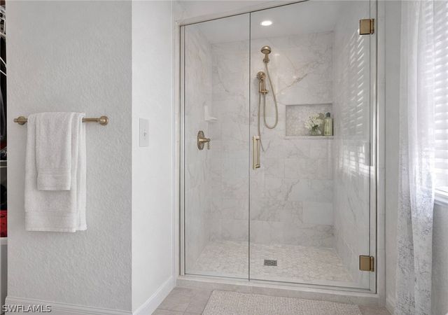 2845 39th AVE NE, Naples, FL 34120