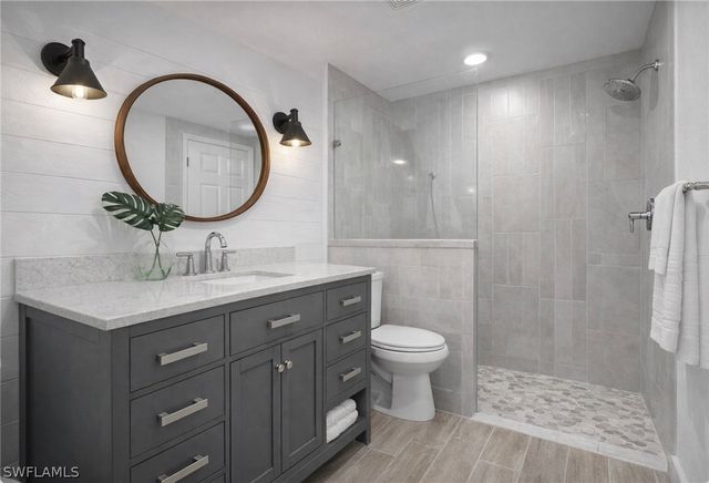 2845 39th AVE NE, Naples, FL 34120