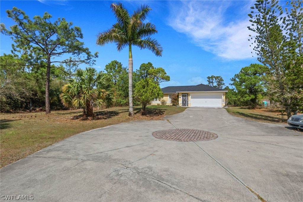 2845 39th AVE NE, Naples, FL 34120