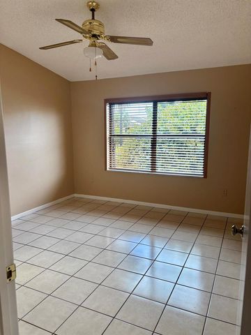 7831 Willow Spring Drive 526, Lake Worth, FL 33467
