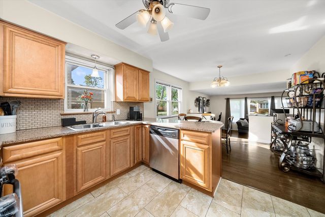 10429 S Keeler Avenue, Oak Lawn, IL 60453