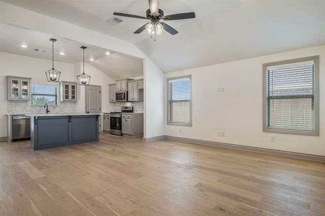 8700 Ricard Drive, Oklahoma City, OK 73135