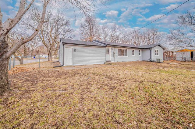 941 Cedar Street, Junction City, KS 66441