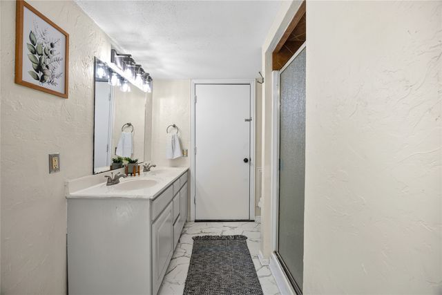 3109 Kingsbury Avenue, Richland Hills, TX 76118