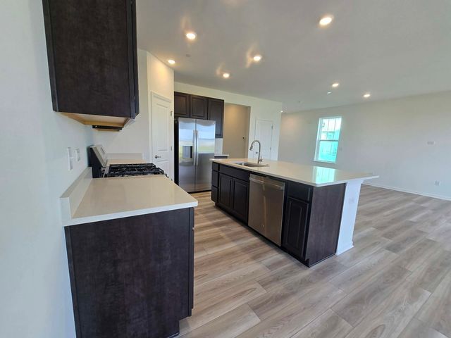 217 Cooney Way 217, Oswego, IL 60543